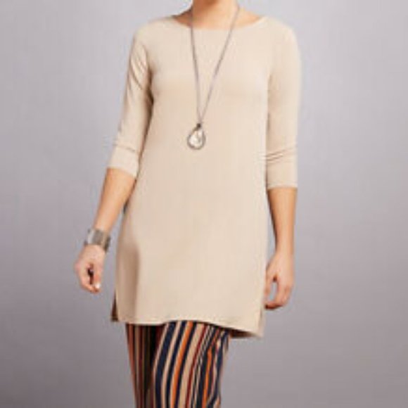 Susan Graver Tops - Susan Graver Liquid Knit Tunic w/ Slit NWT
